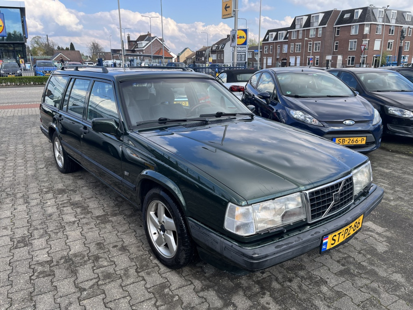 Volvo 940 GERESERVEERD !!!!!!!!!! 1998 - voorkant