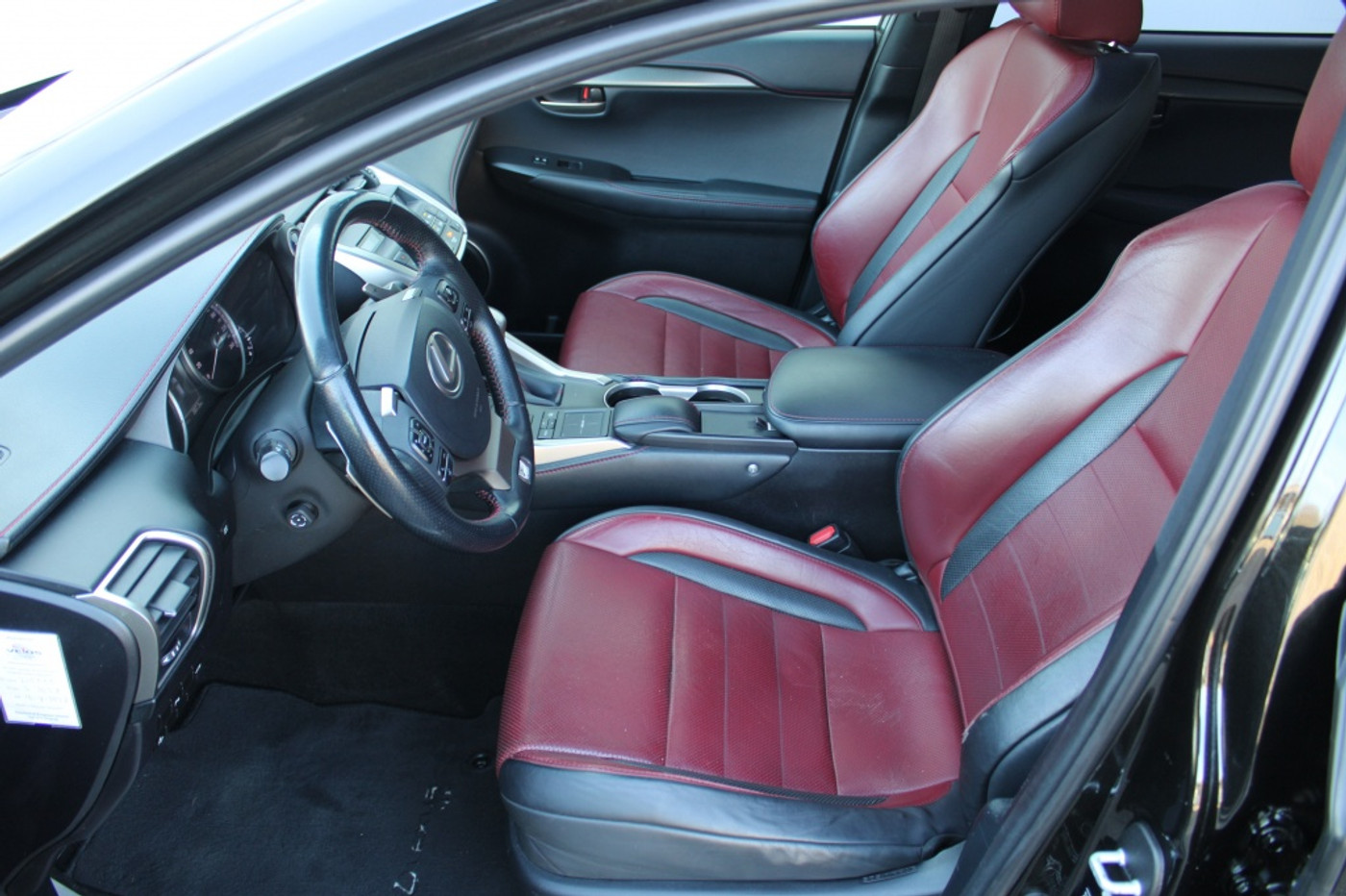 Foto van Lexus NX