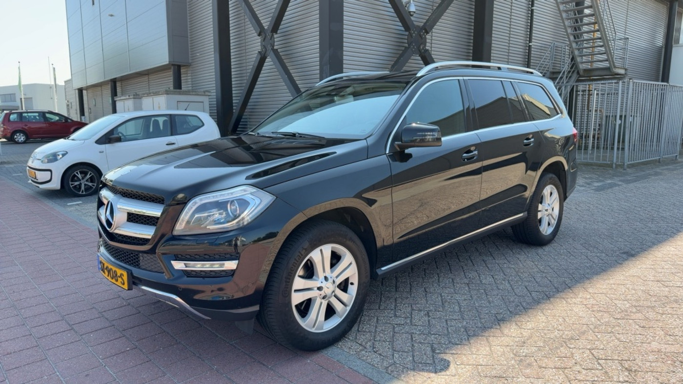 Mercedes-Benz GL 350 Bluetec 4Matic 350 BlueTEC 4-Matic 7P luchtvering 2013 - voorkant