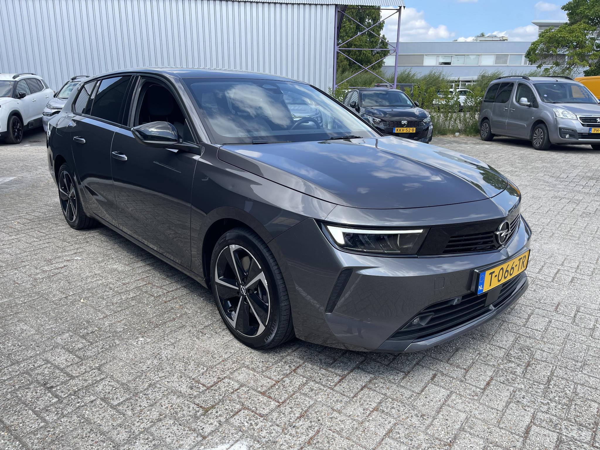 Foto van Opel Astra Sports Tourer