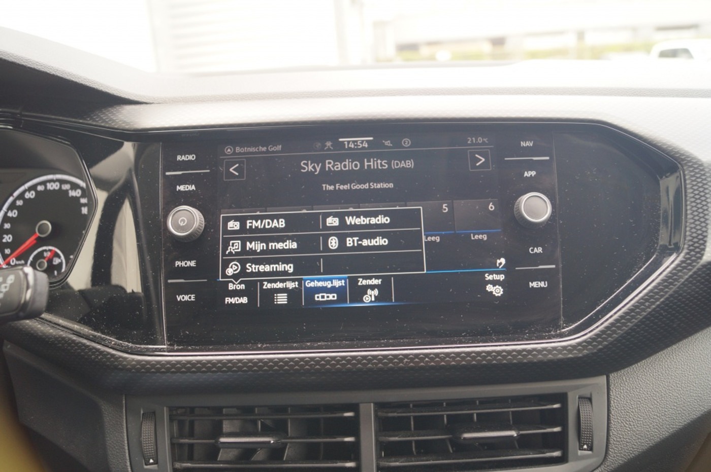 Foto van Volkswagen T-cross