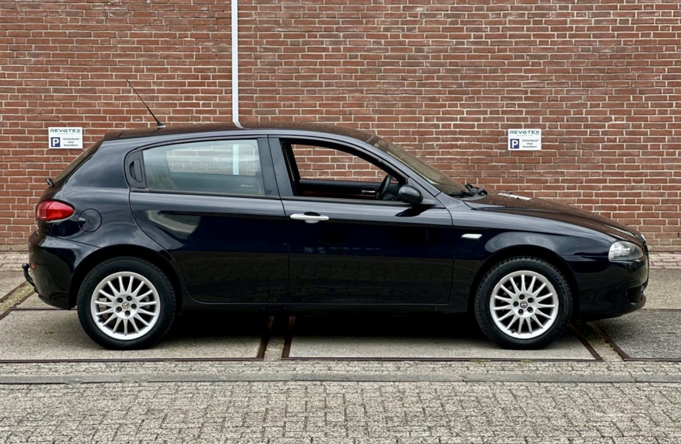 Foto van Alfa Romeo 147