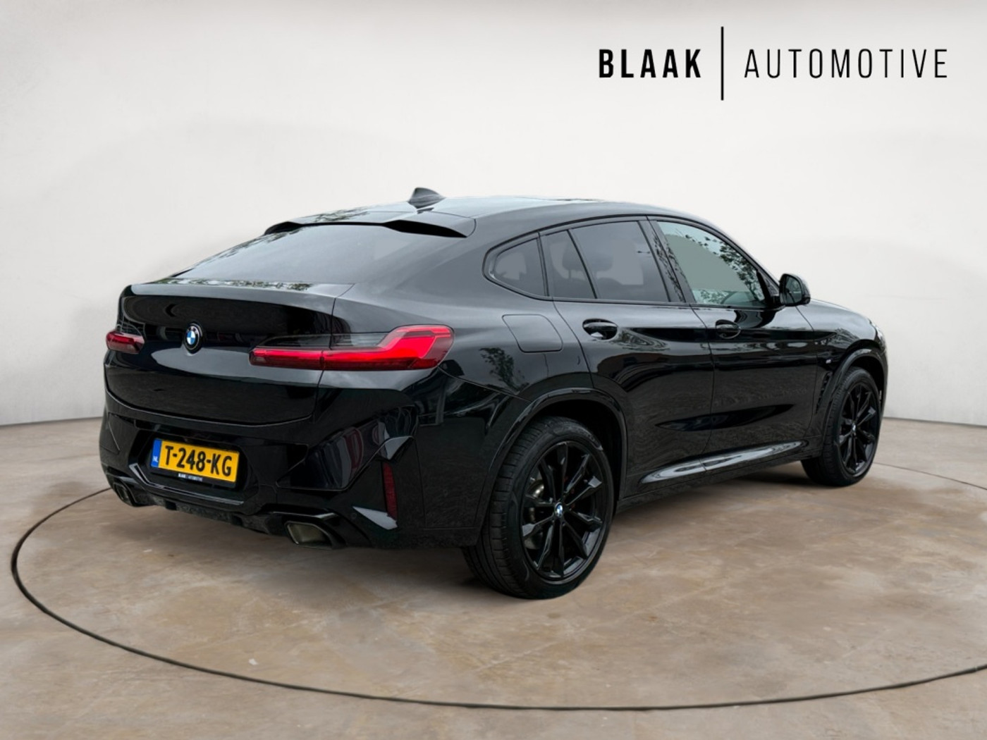 Foto van BMW X4 Xdrive20i