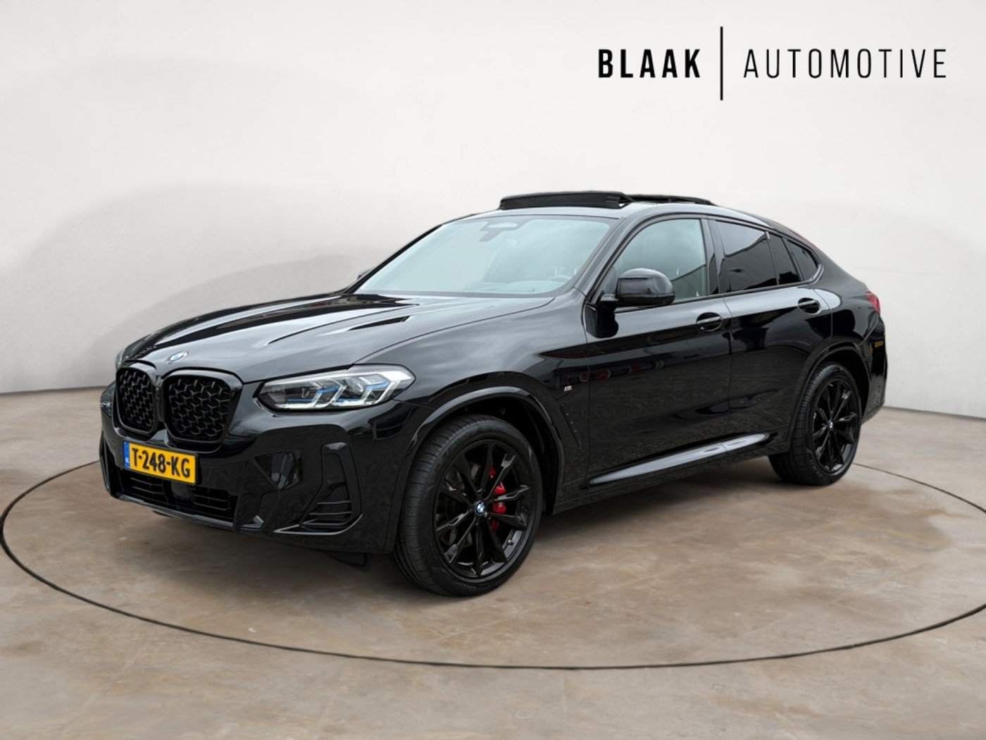 BMW X4 Xdrive20i Business Edition+ | M-sport Pro | H&K | panoramadak | leer | 20i 2023 - voorkant