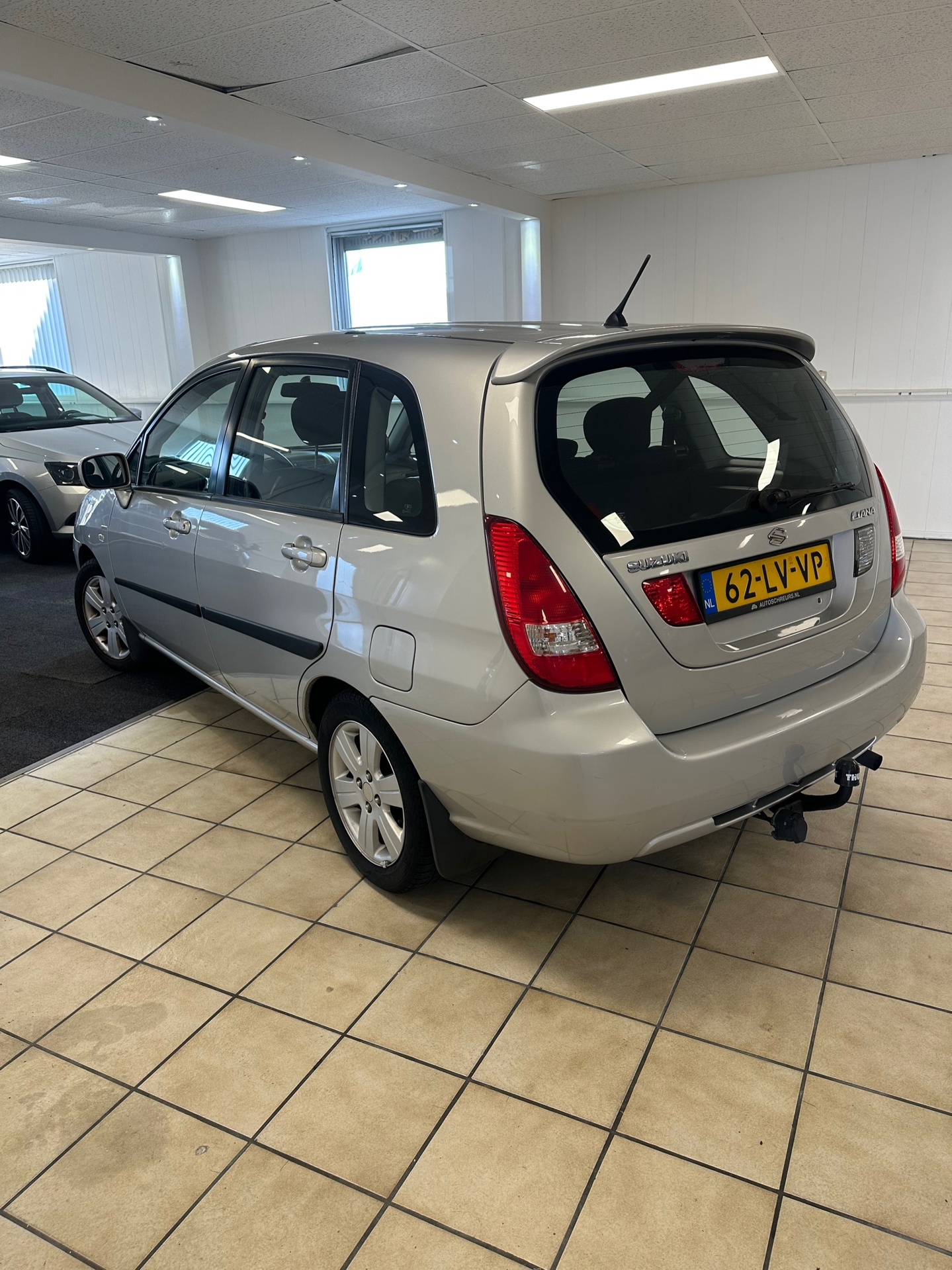 Foto van Suzuki Liana
