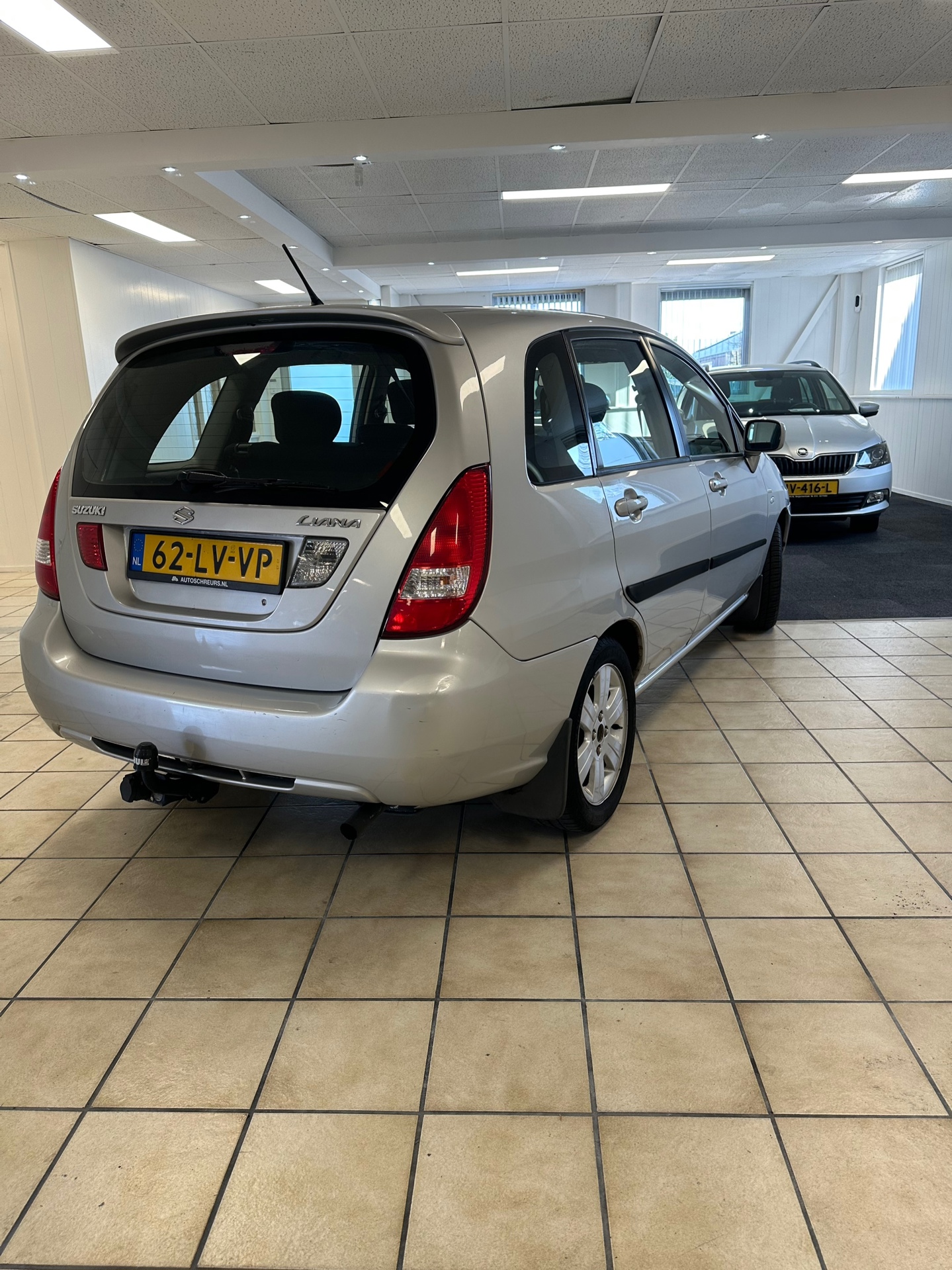 Foto van Suzuki Liana