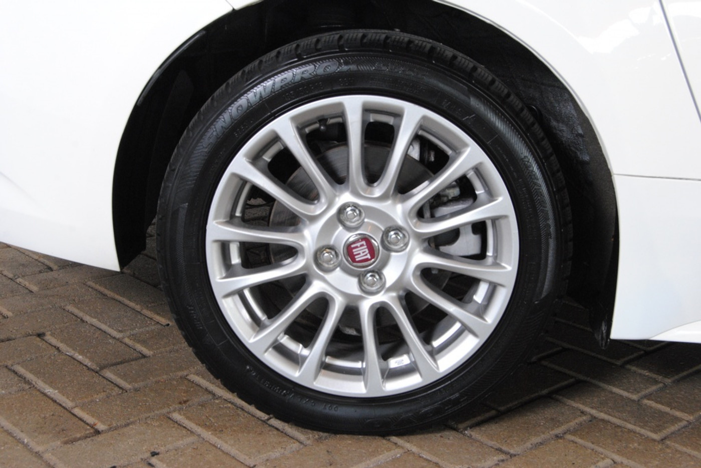 Foto van Fiat 124 Spider