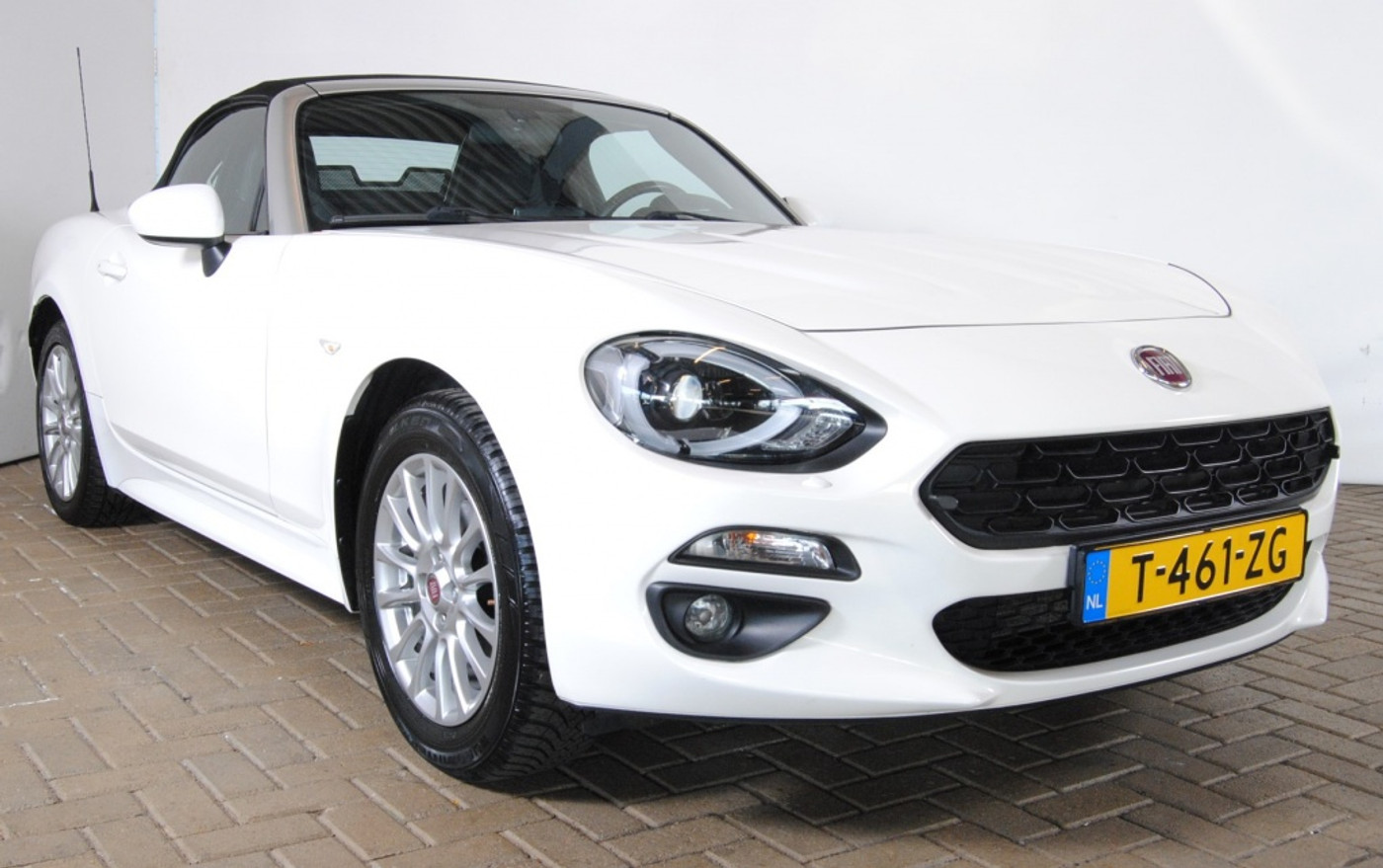 Foto van Fiat 124 Spider