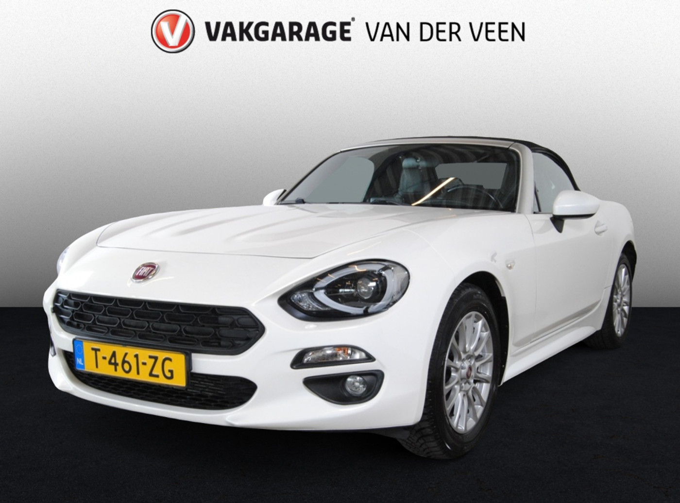 Fiat 124 Spider 1.4 MultiAir Turbo Anniversary 2016 - voorkant
