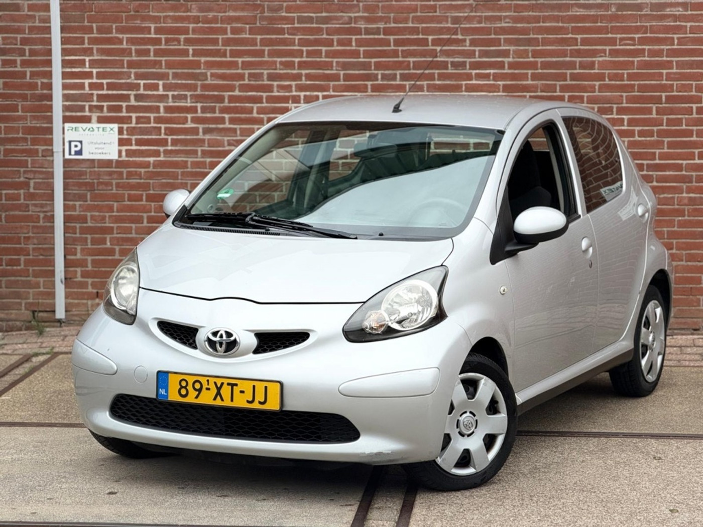 Toyota Aygo 1.0-12V + 2007 - voorkant