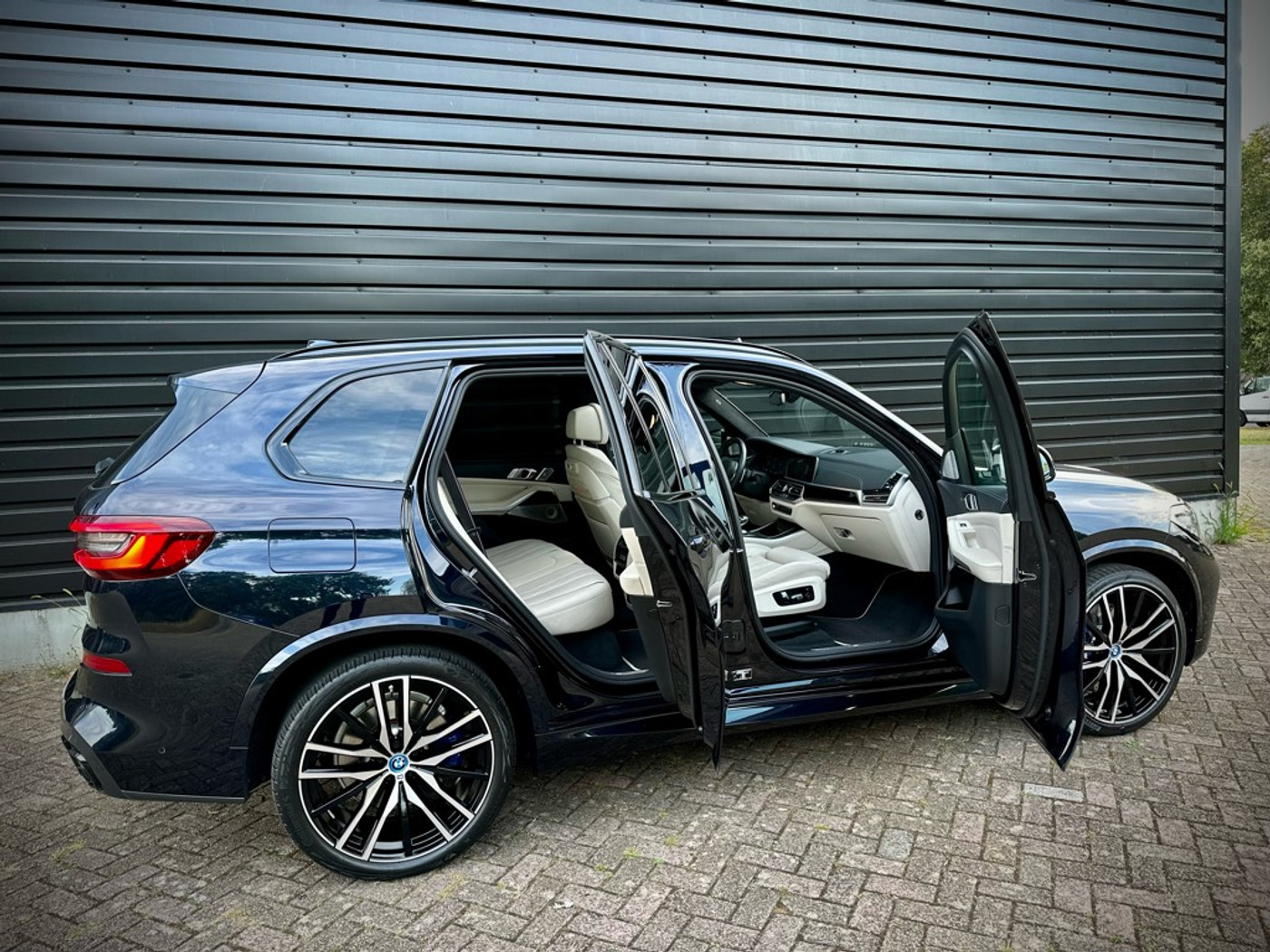 Foto van BMW X5 Xdrive45e