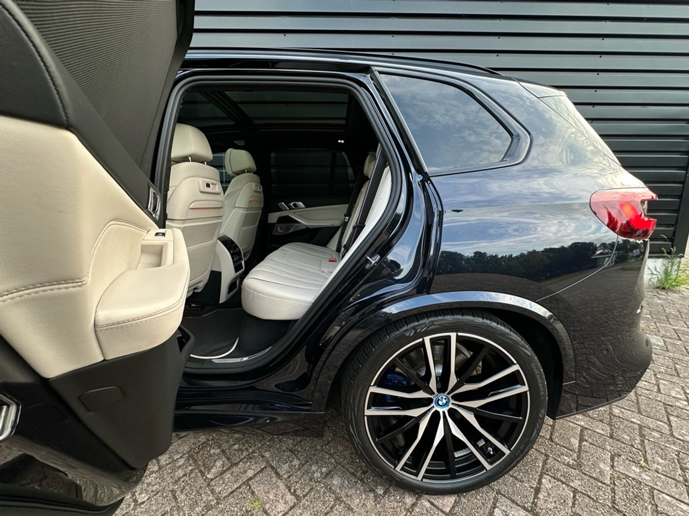 Foto van BMW X5 Xdrive45e