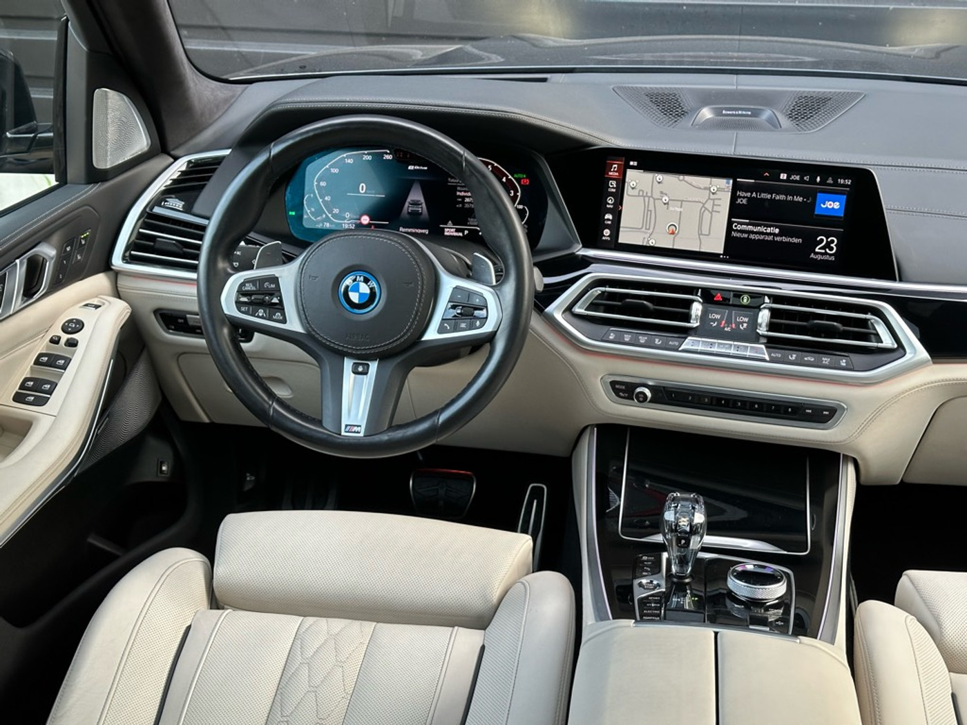 Foto van BMW X5 Xdrive45e