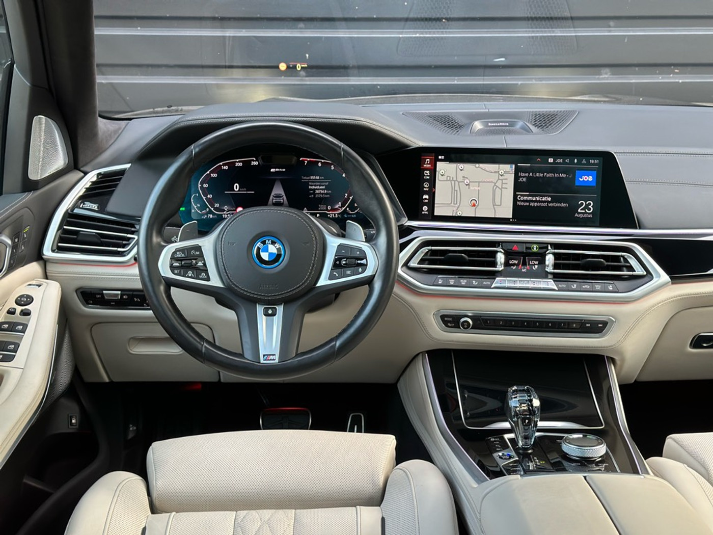 Foto van BMW X5 Xdrive45e