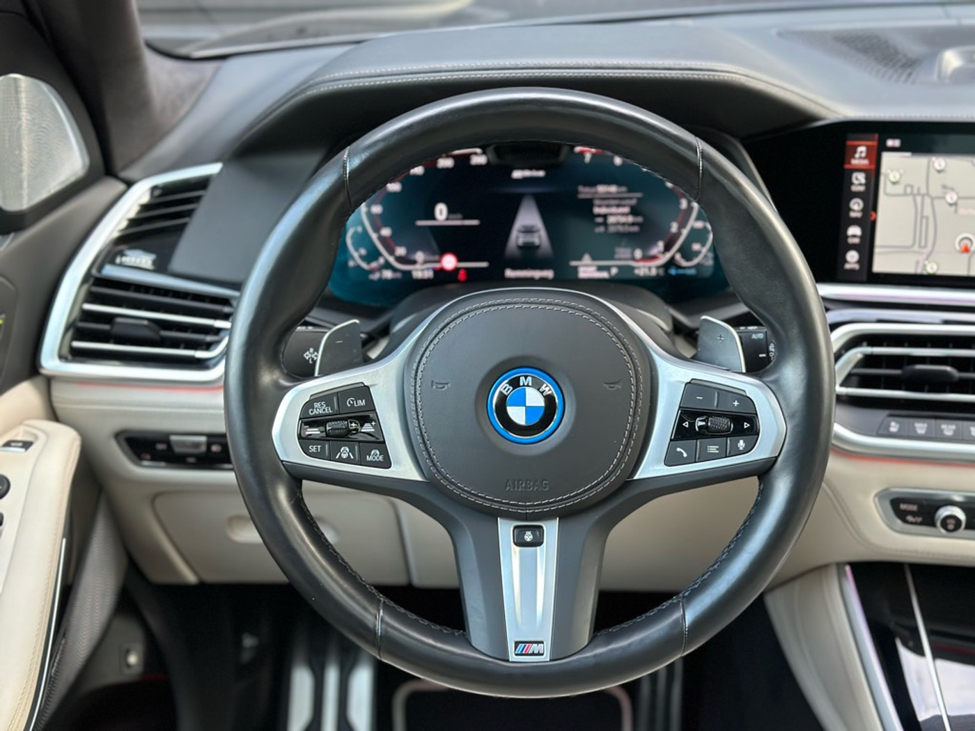 Foto van BMW X5 Xdrive45e
