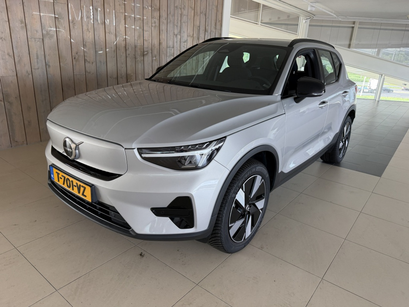 Volvo XC40 Single Motor Extended Range Plus 82 kWh SOH 93,94% 2023 - voorkant