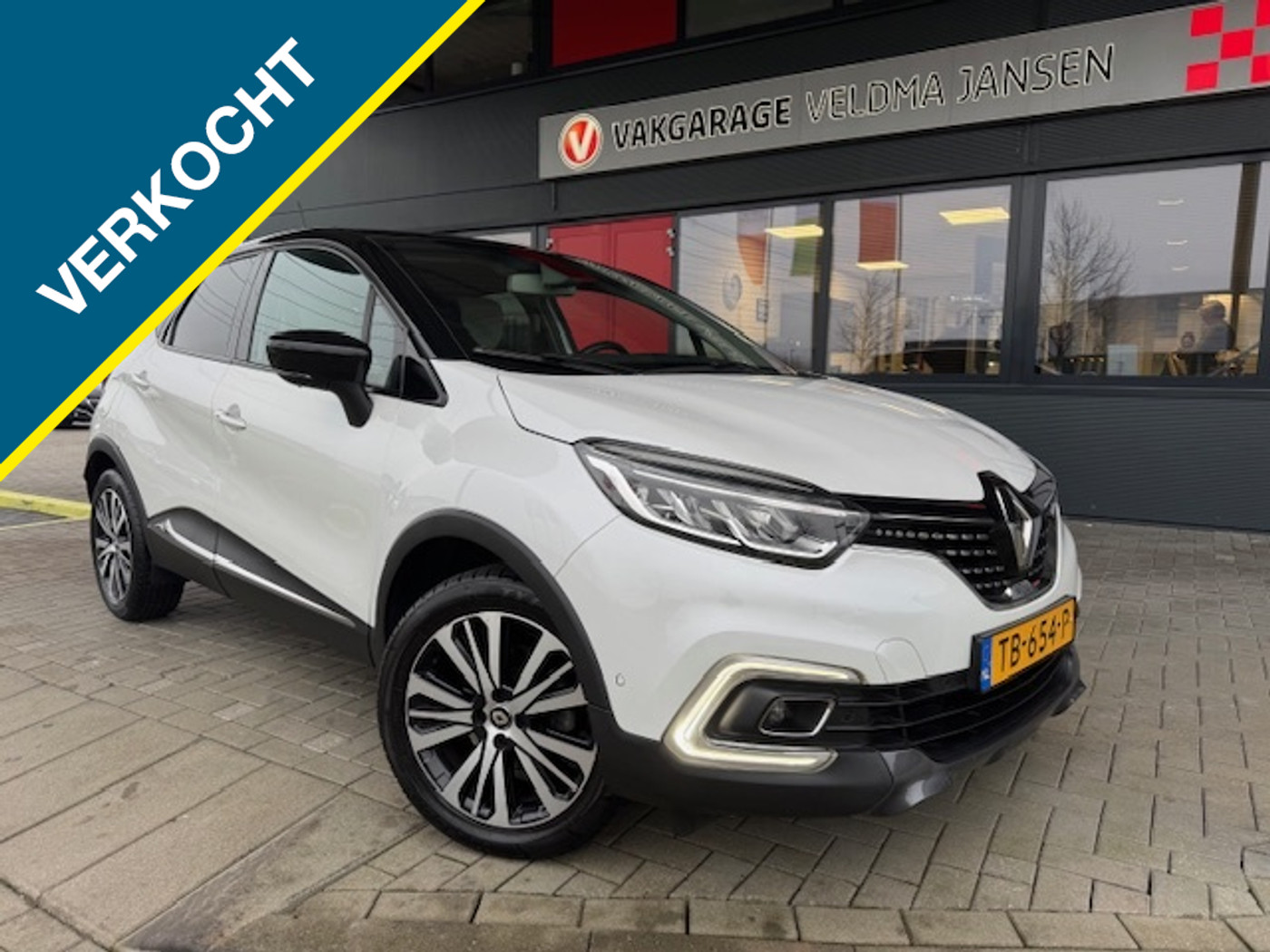 Renault Captur 1.2 TCe INITIALE PARIS AUT. ZEER KOMPLEET!! 2018 - voorkant