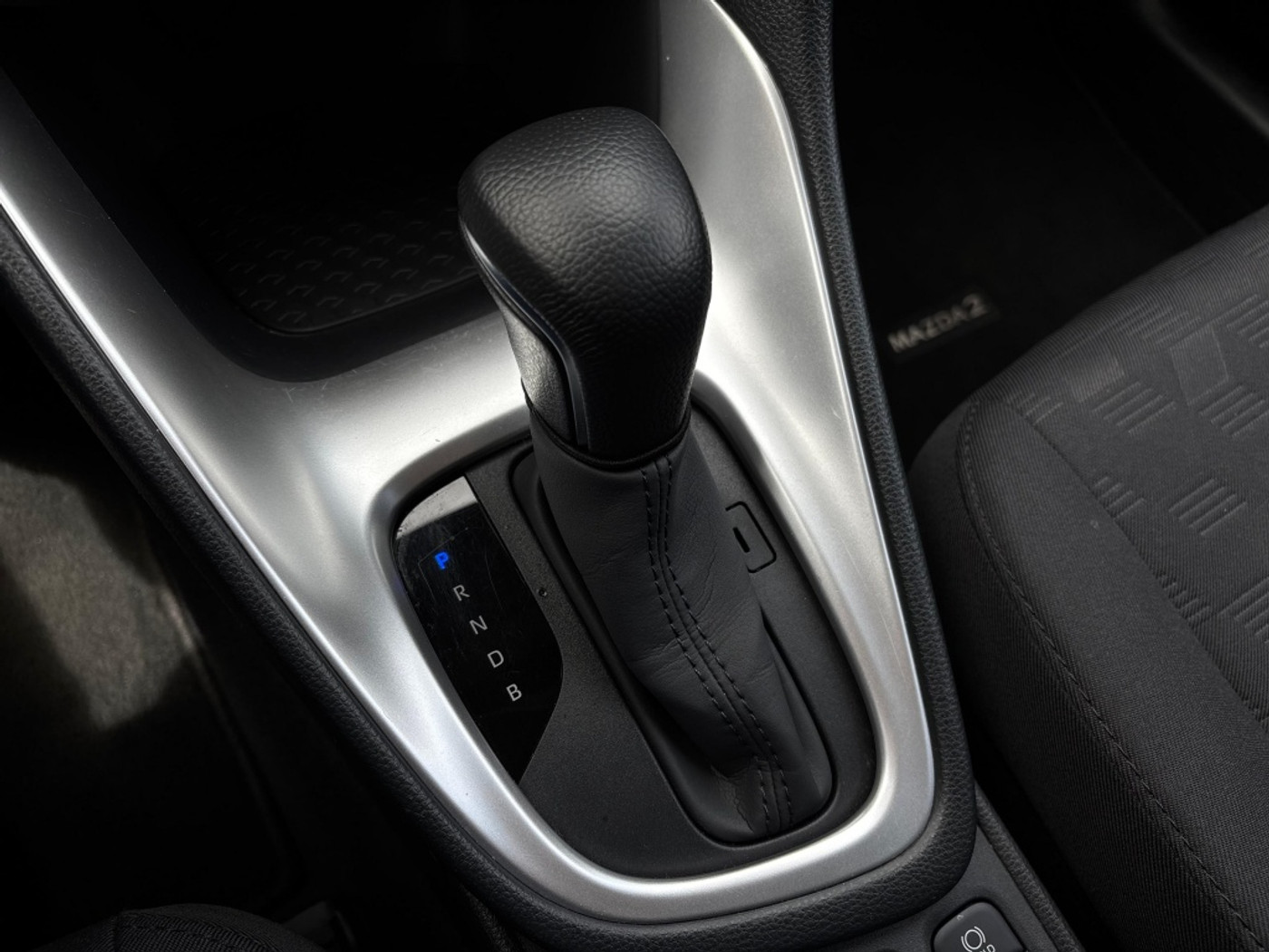 Foto van Mazda 2 Hybrid