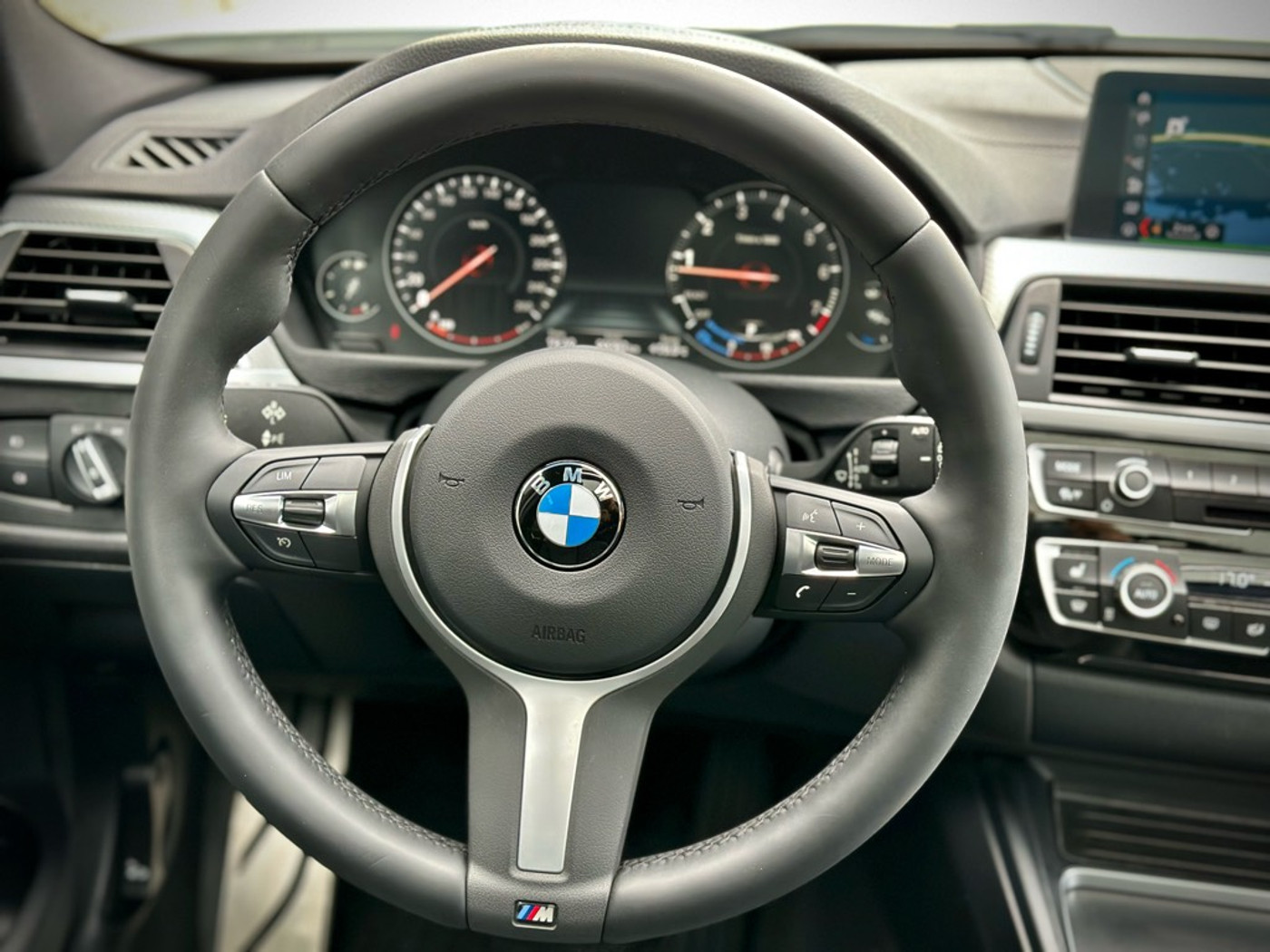 Foto van BMW 320i