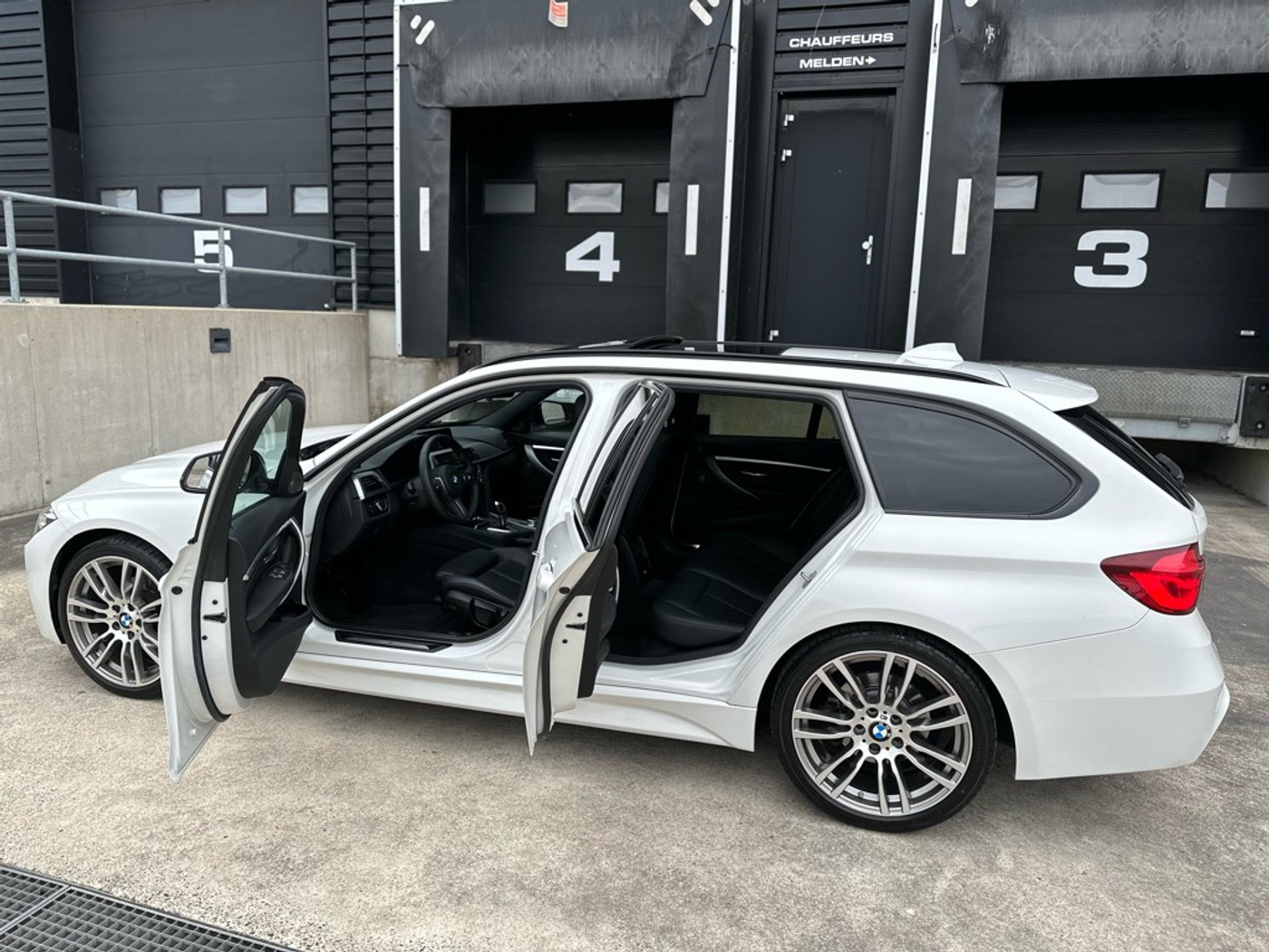 Foto van BMW 320i
