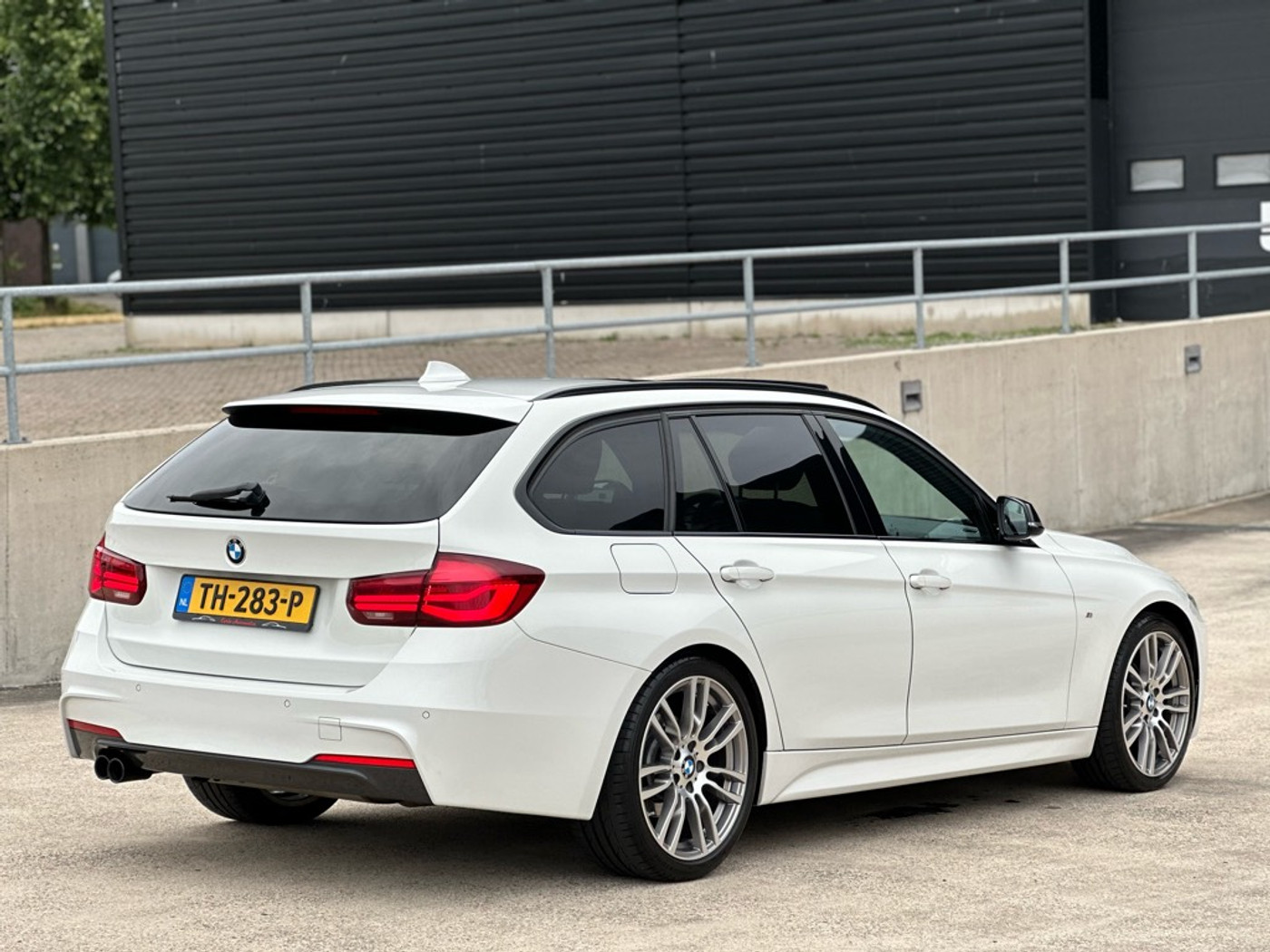 Foto van BMW 320i