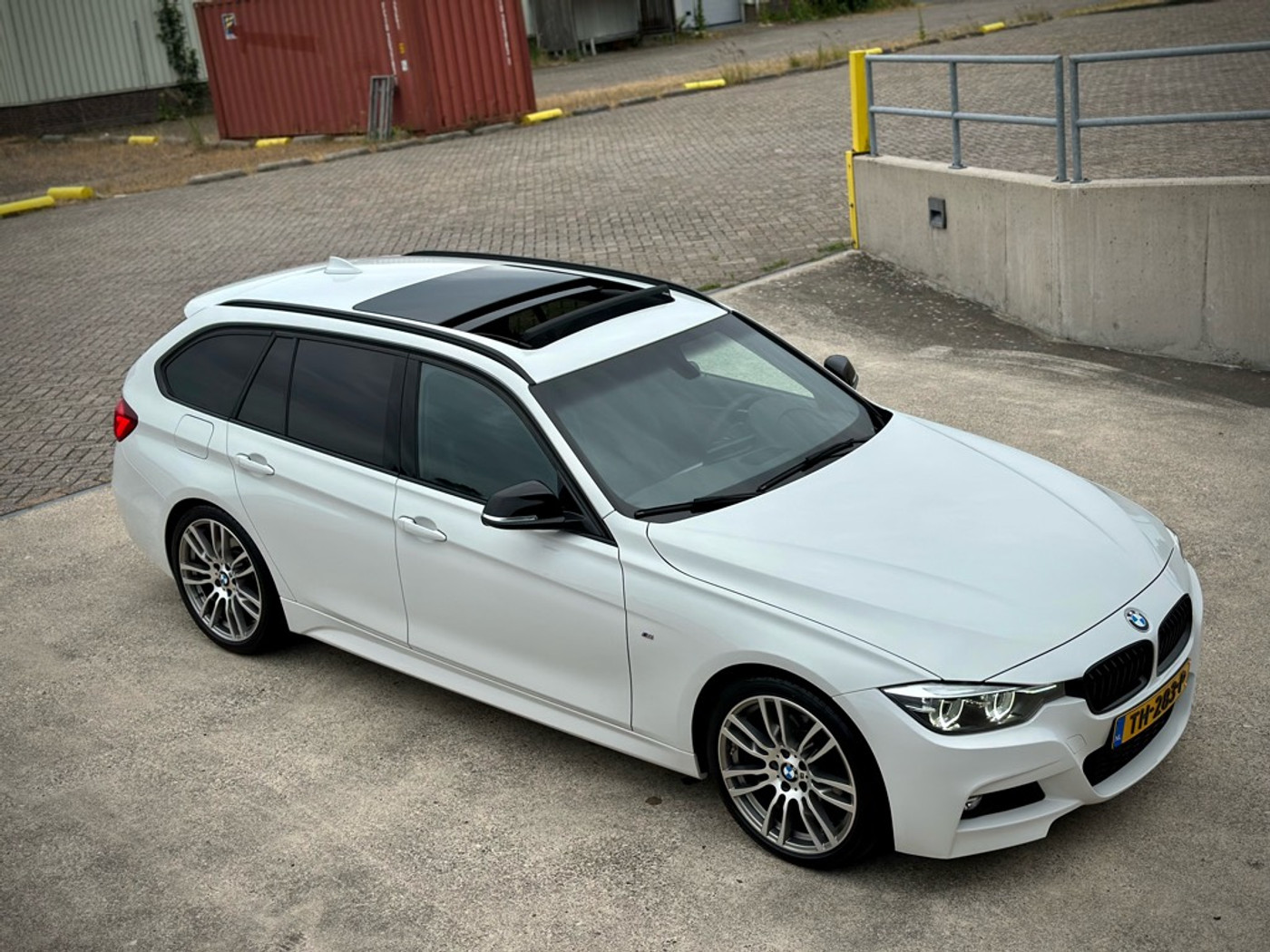 Foto van BMW 320i