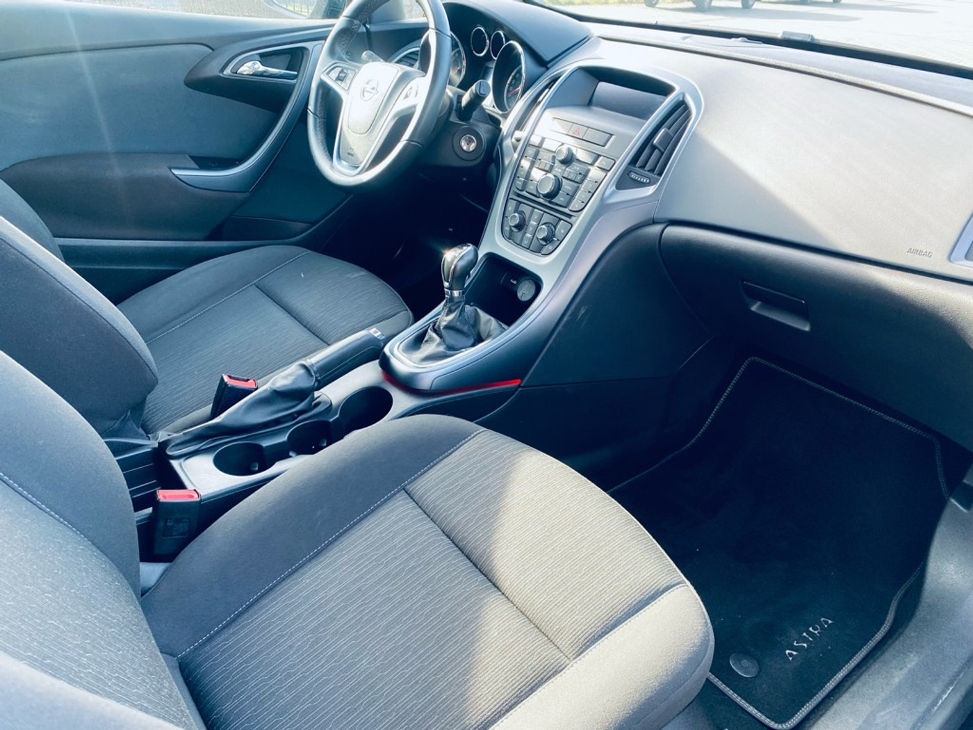 Foto van Opel Astra GTC