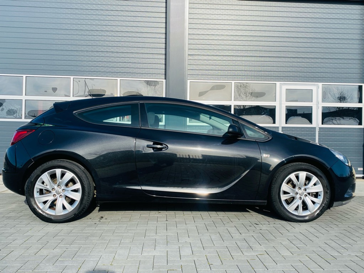 Foto van Opel Astra GTC