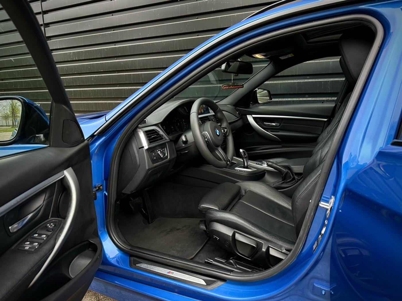 Foto van BMW 320i