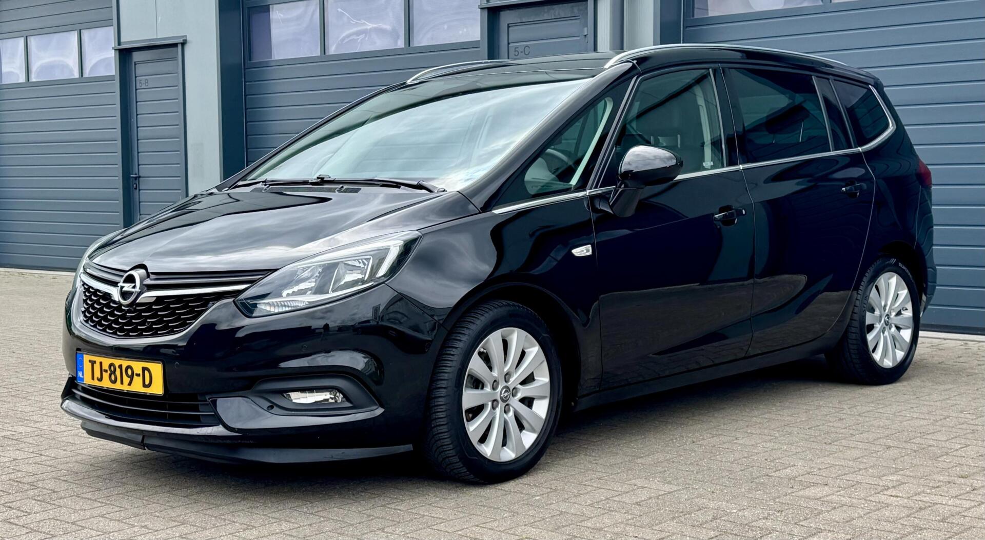 Foto van Opel Zafira Tourer
