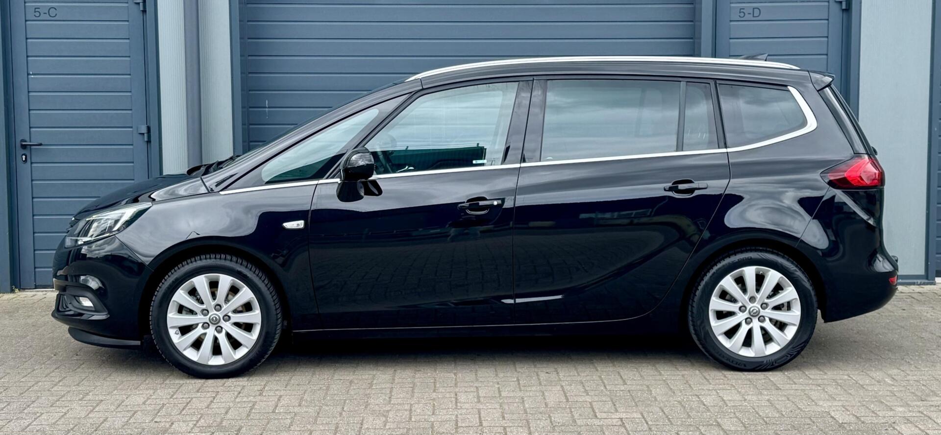 Foto van Opel Zafira Tourer