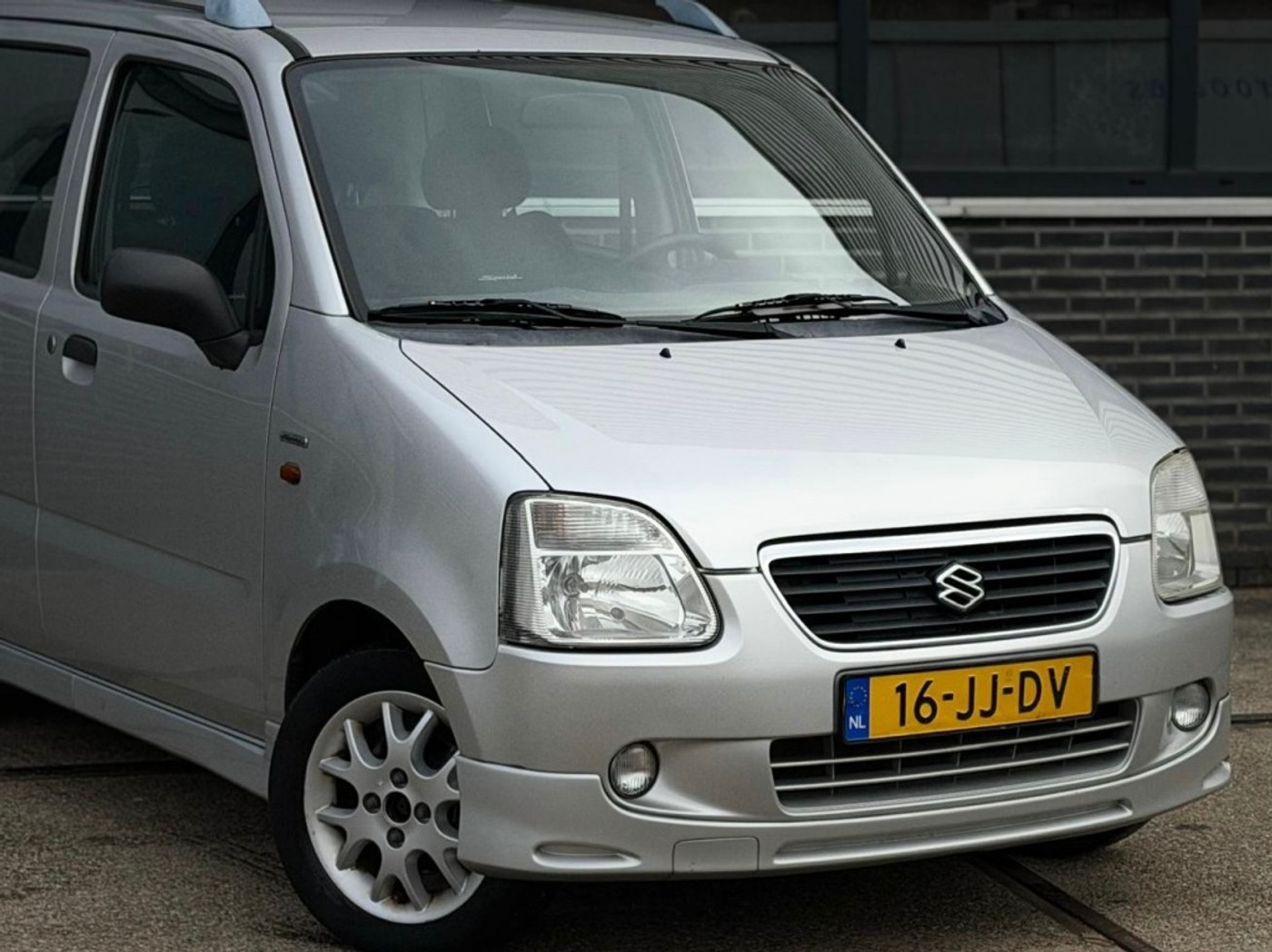 Foto van Suzuki Wagon R