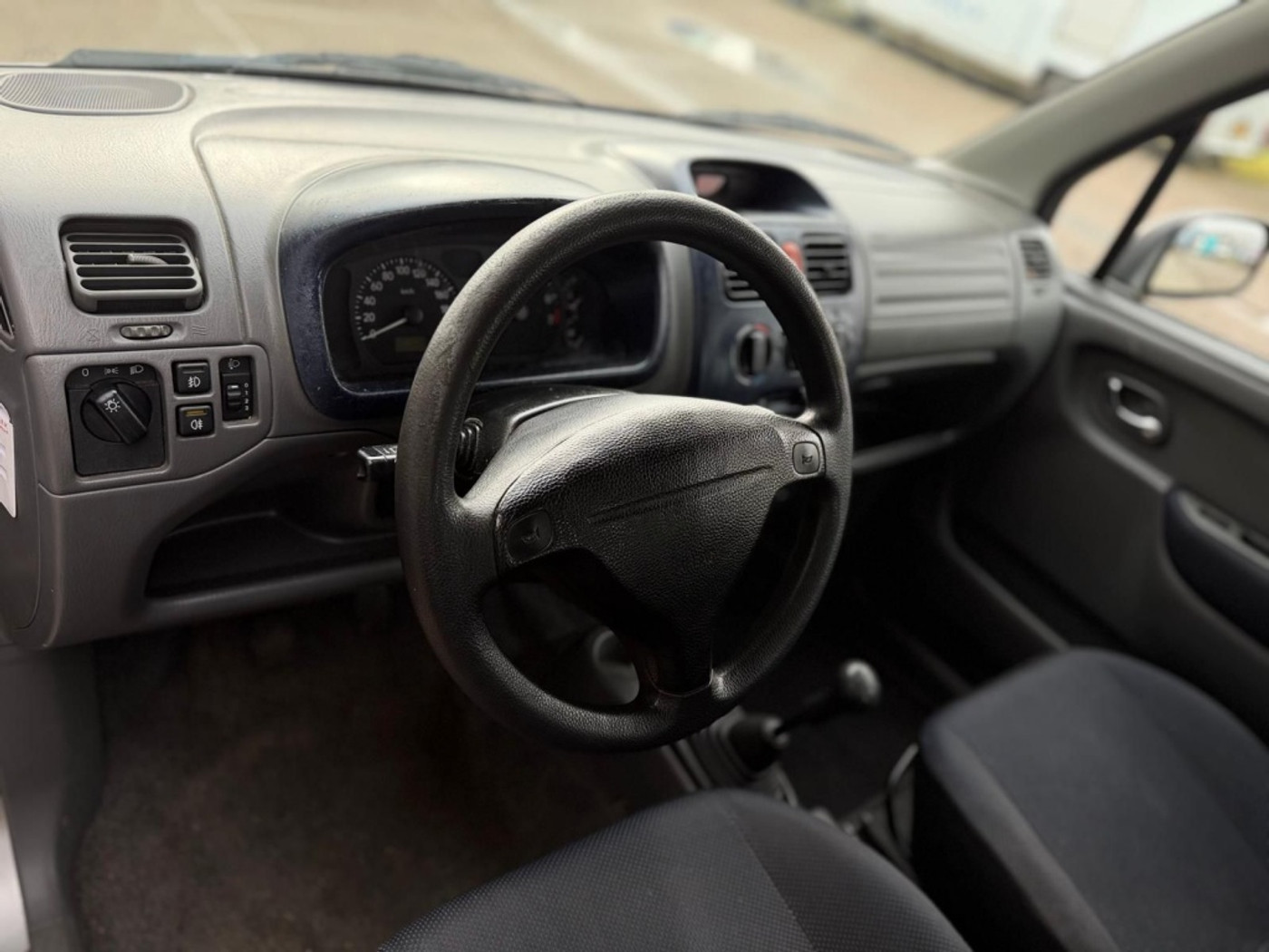 Foto van Suzuki Wagon R