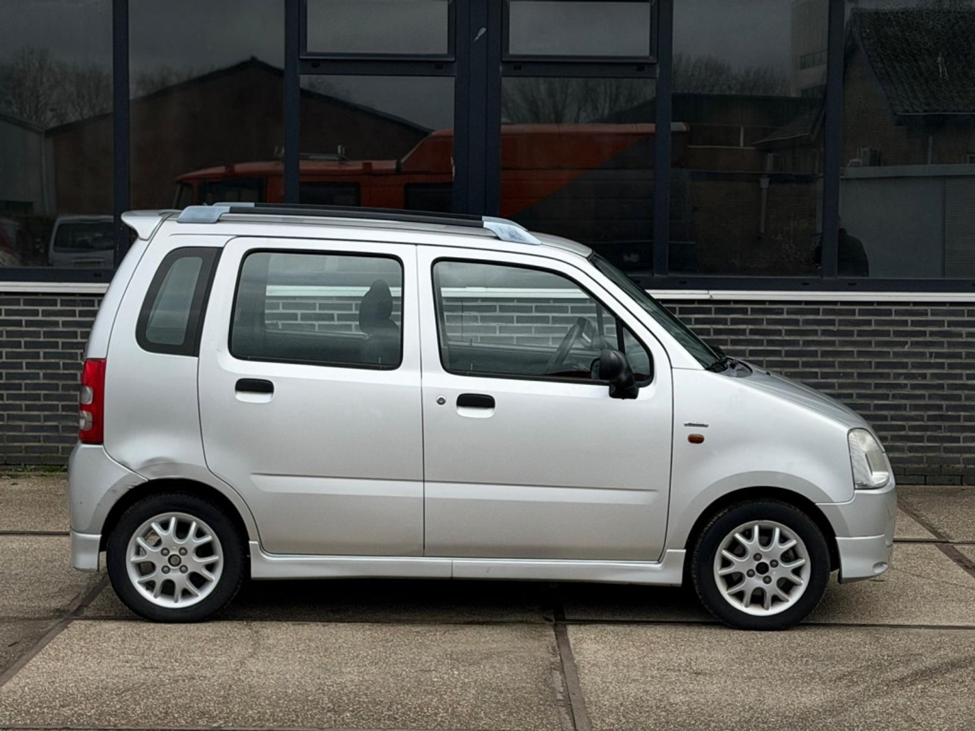 Foto van Suzuki Wagon R