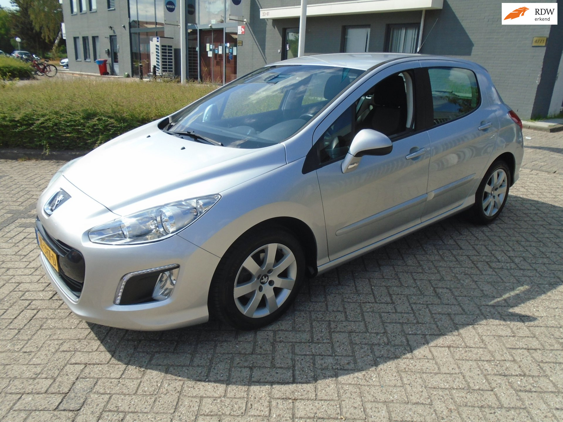 Peugeot 308 1.6 VTi Active Nieuwe Apk 2011 - voorkant