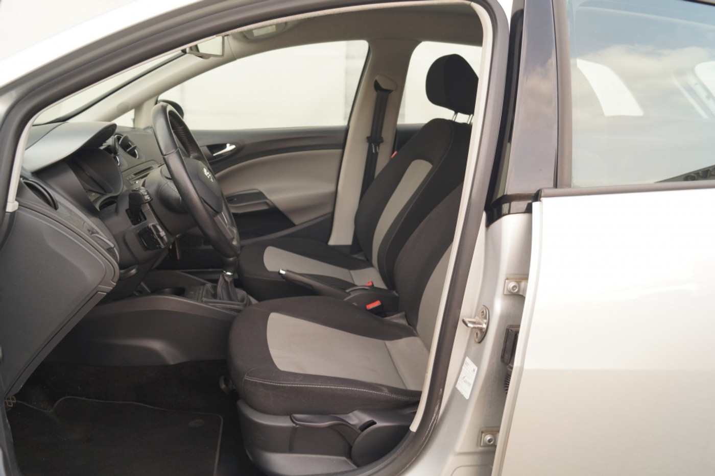 Foto van Seat Ibiza ST