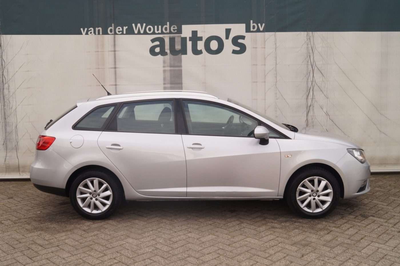 Foto van Seat Ibiza ST