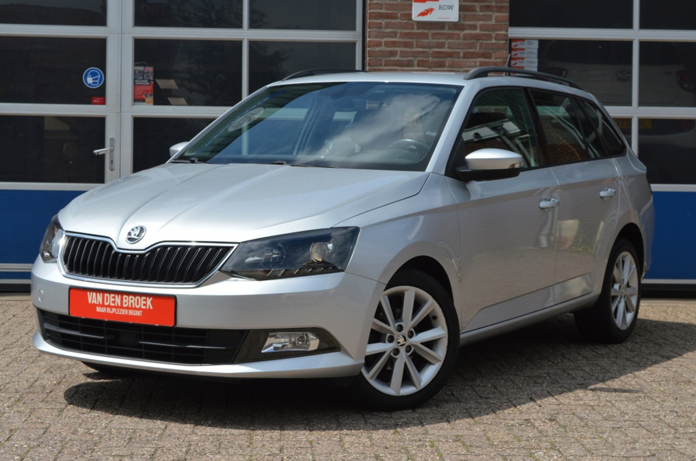 Skoda Fabia 1.2 TSI Style | CLIMATE - PDC 2016 - voorkant