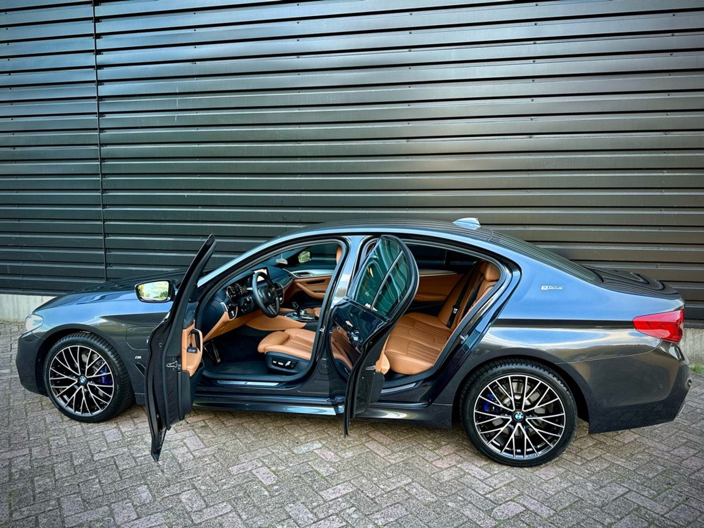 Foto van BMW 530e Iperformance