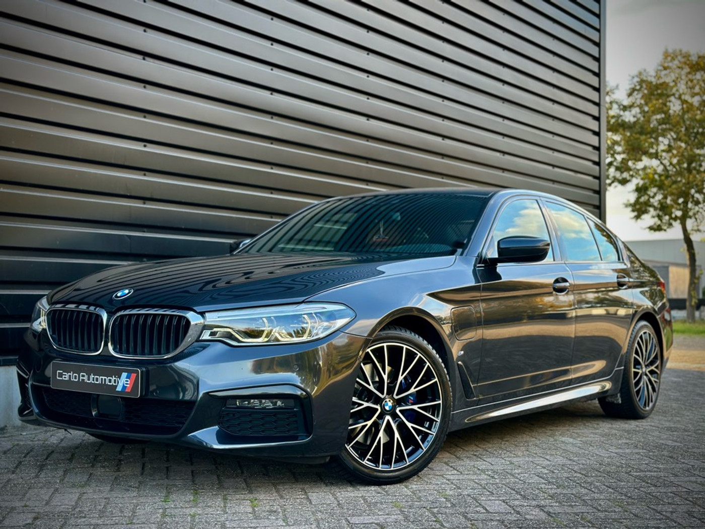 Foto van BMW 530e Iperformance