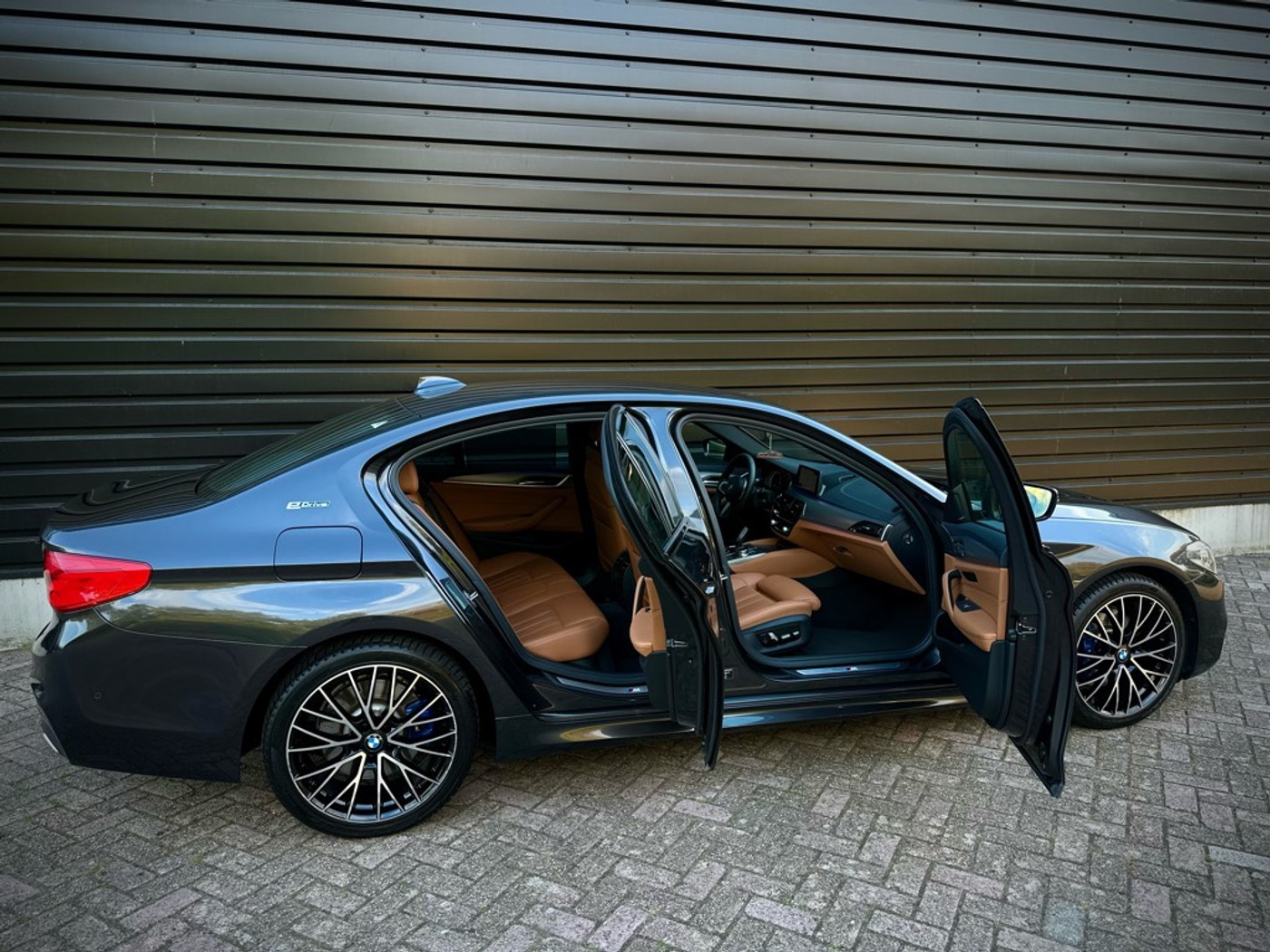 Foto van BMW 530e Iperformance