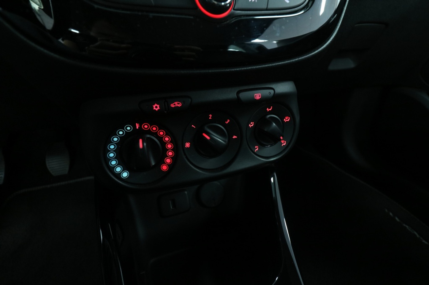 Foto van Opel Adam