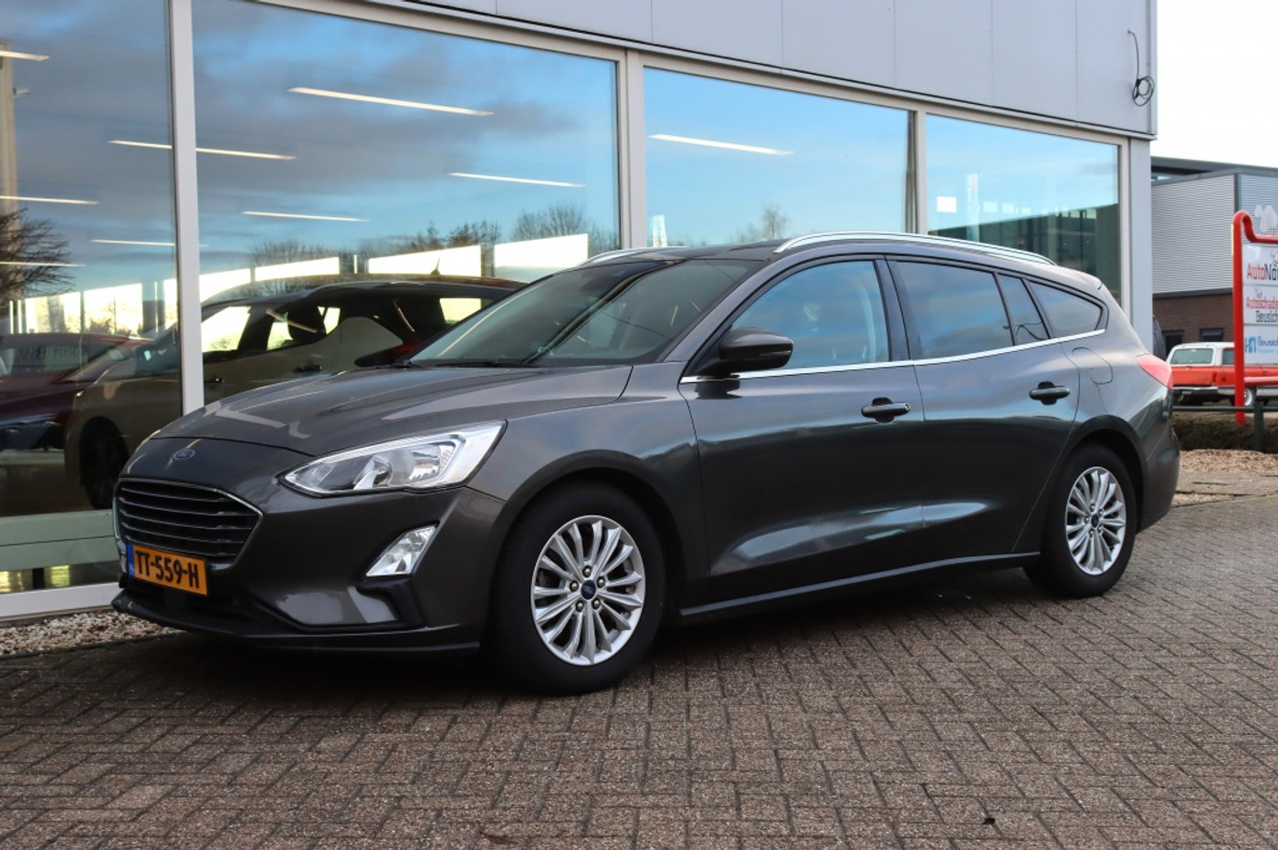 Ford Focus 1.0 125pk Titanium Business 2018 - voorkant