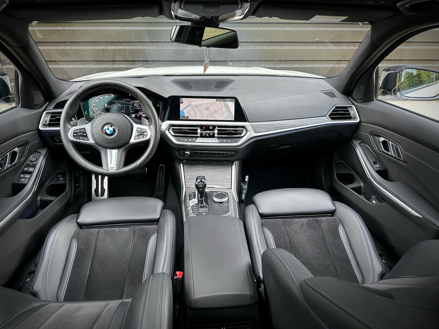 Foto van BMW 330i