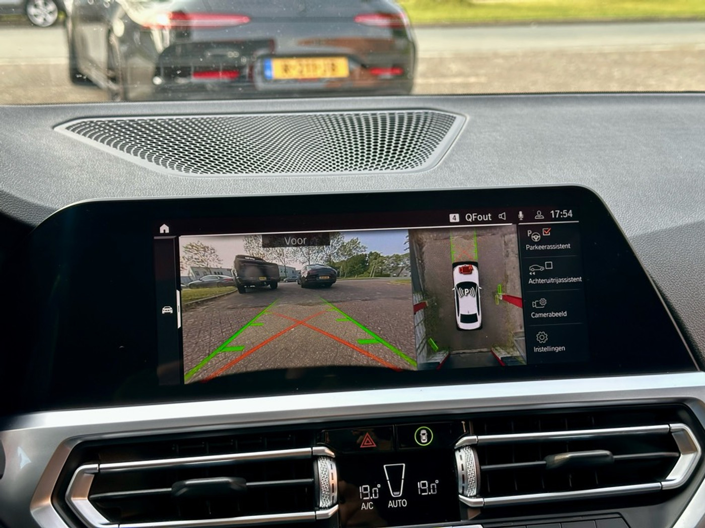 Foto van BMW 330i