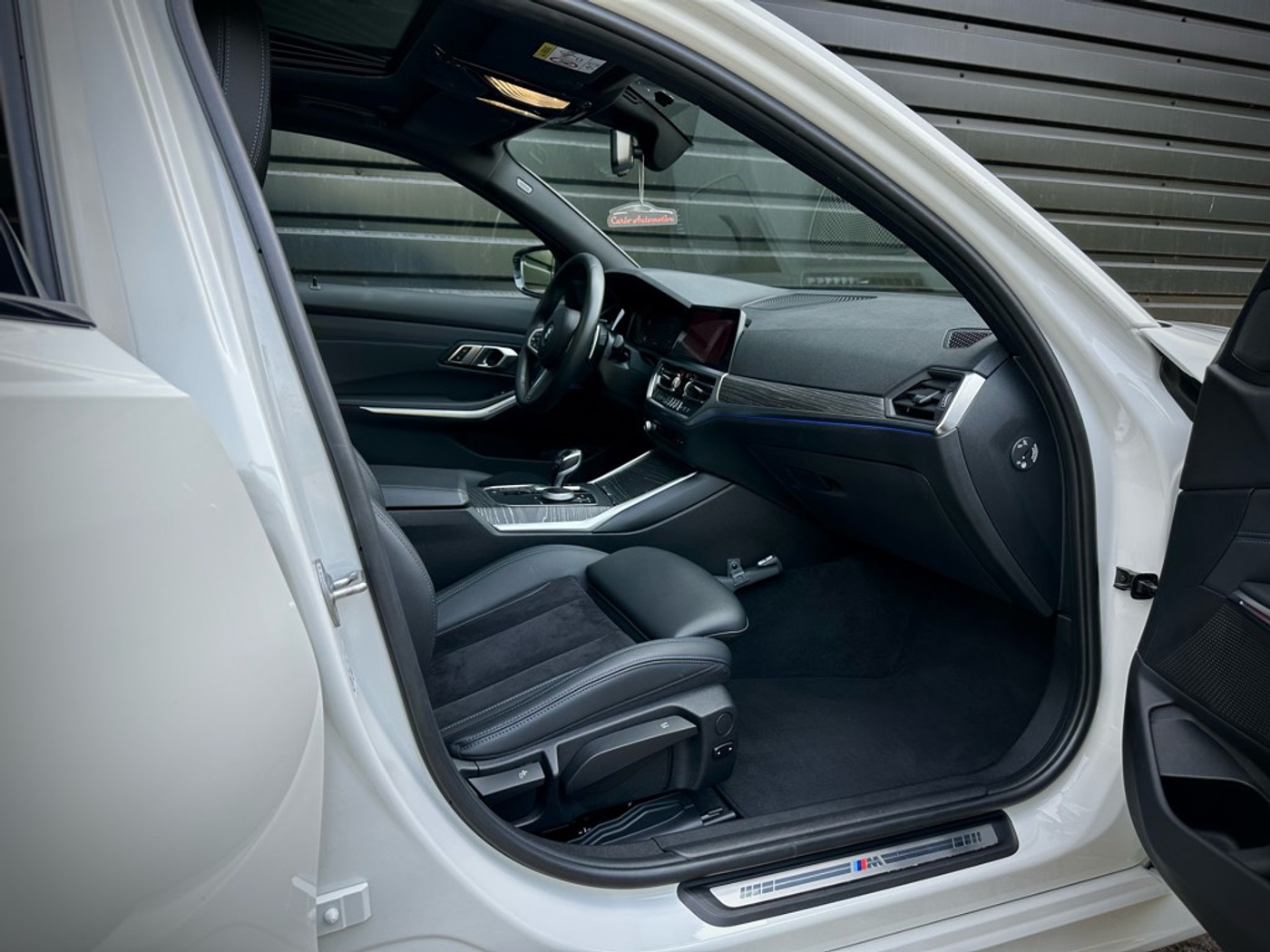 Foto van BMW 330i