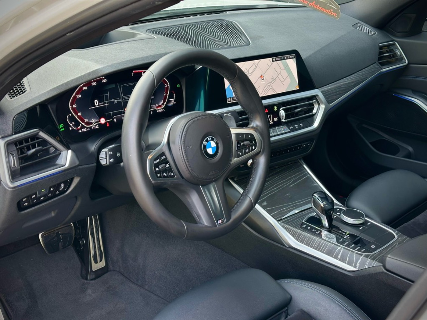 Foto van BMW 330i