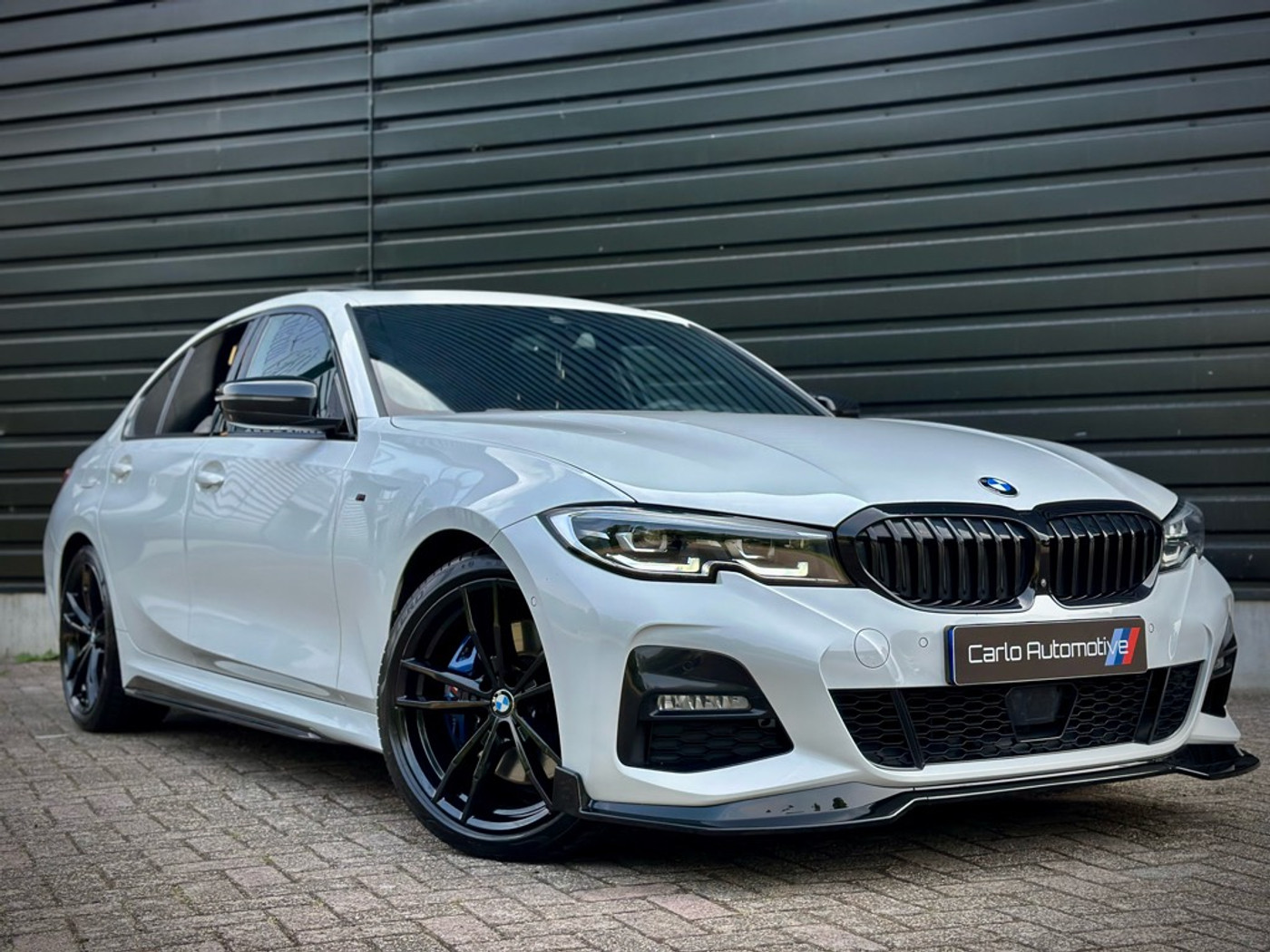 Foto van BMW 330i