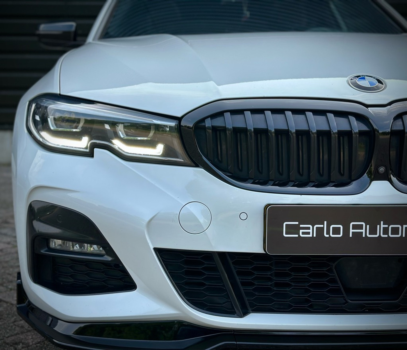 Foto van BMW 330i