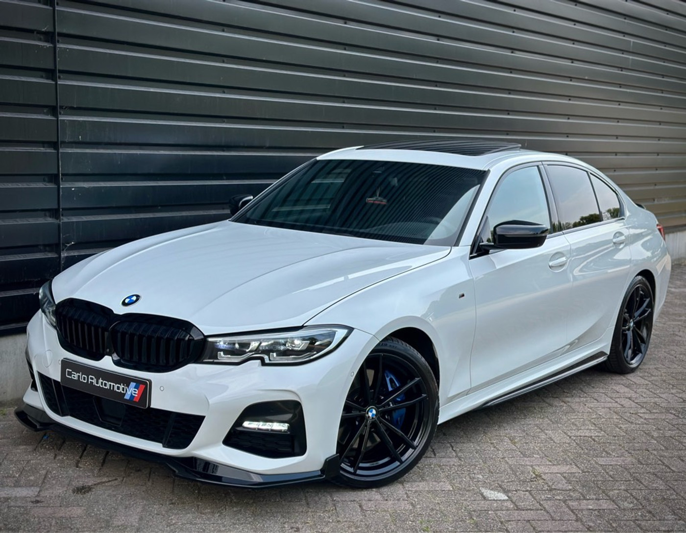 Foto van BMW 330i